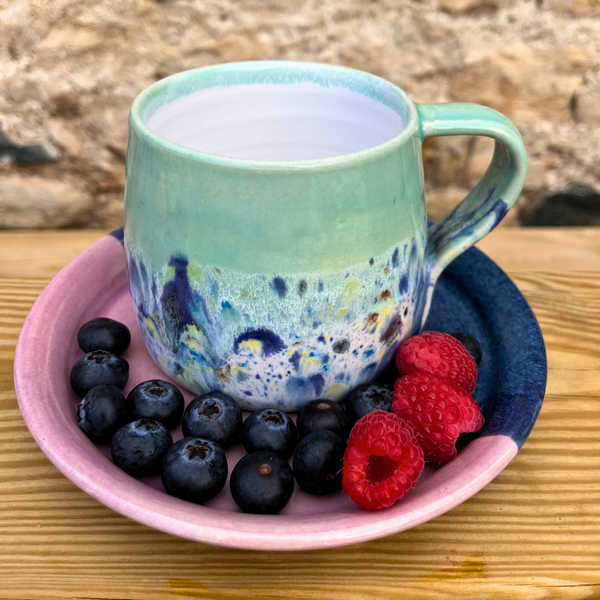 Handmade Round Mug Shape